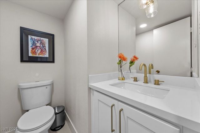 3111 Bel Air Drive 19D, Las Vegas, NV 89109