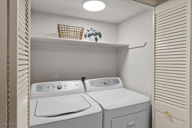 3111 Bel Air Drive 19D, Las Vegas, NV 89109