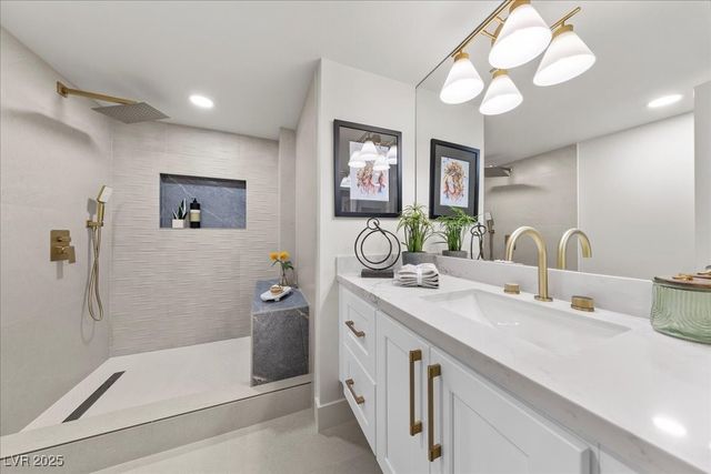 3111 Bel Air Drive 19D, Las Vegas, NV 89109