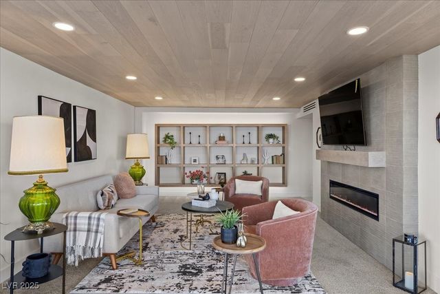 3111 Bel Air Drive 19D, Las Vegas, NV 89109