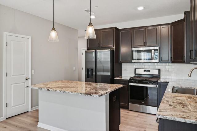 304 Rum River Way, Anoka, MN 55303