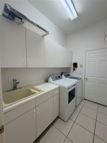 442 KNIGHT DRIVE, Tarpon Springs, FL 34688