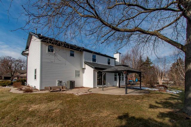 W161N10786 Creek TERRACE, Germantown, WI 53022