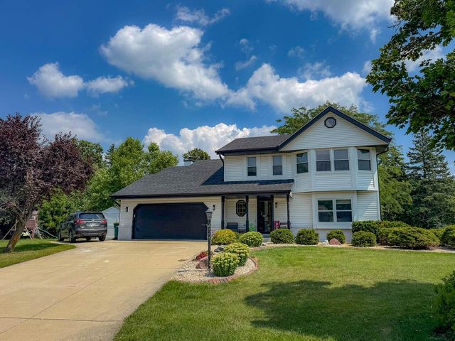 W161N10786 Creek TERRACE, Germantown, WI 53022