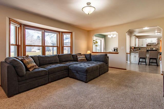 W161N10786 Creek TERRACE, Germantown, WI 53022