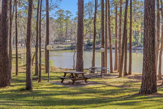 154 Villa Way, Coldspring, TX 77331