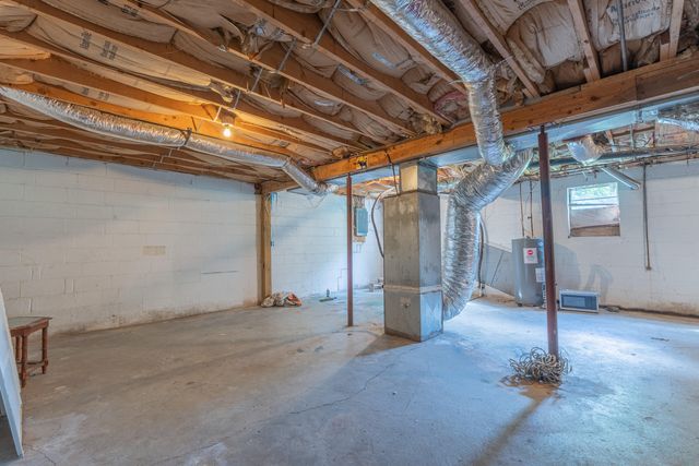 2122 State Highway 1651, Stearns, KY 42647