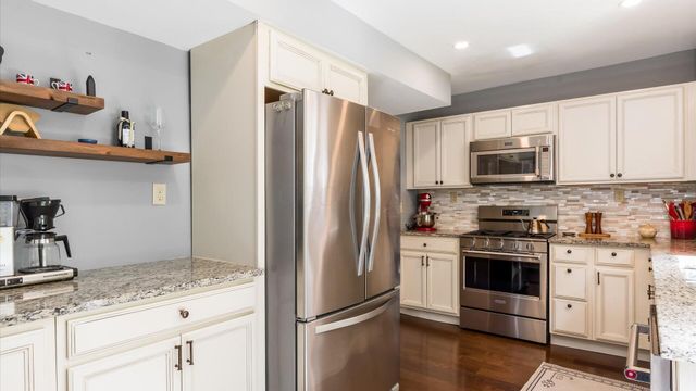 1356 Welsh Hills Road NE, Granville, OH 43023