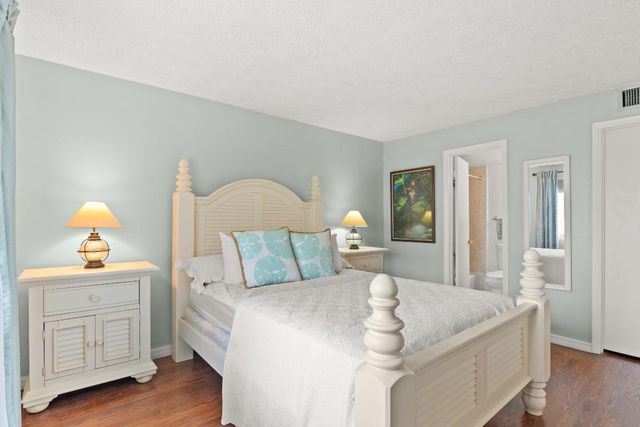 1300 Seaway Drive C1, Fort Pierce, FL 34949