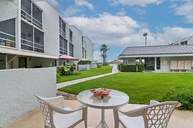 1300 Seaway Drive C1, Fort Pierce, FL 34949