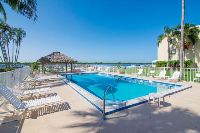 1300 Seaway Drive C1, Fort Pierce, FL 34949