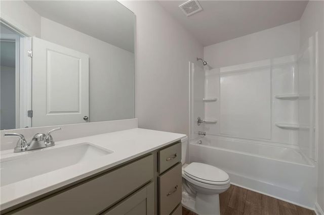 145 Green Row, Calhoun, GA 30701