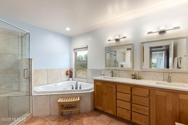 540 E Deone Circle, Tucson, AZ 85704