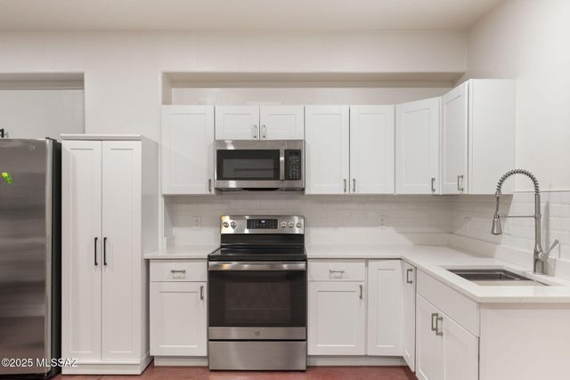 540 E Deone Circle, Tucson, AZ 85704