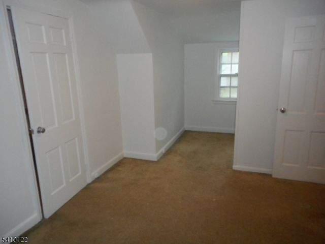 52 E Sumner Ave, Roselle Park Boro, NJ 07204