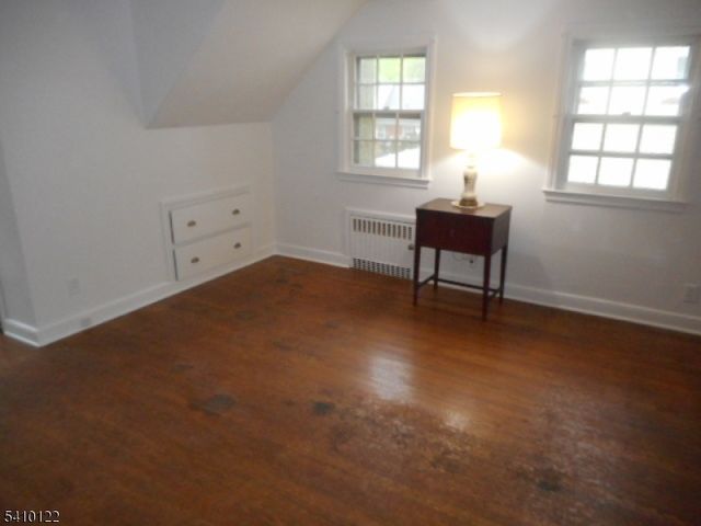 52 E Sumner Ave, Roselle Park Boro, NJ 07204