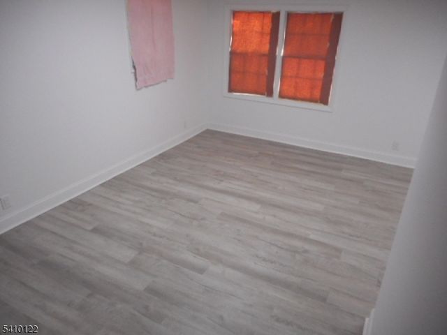 52 E Sumner Ave, Roselle Park Boro, NJ 07204