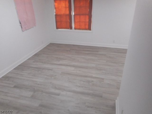 52 E Sumner Ave, Roselle Park Boro, NJ 07204