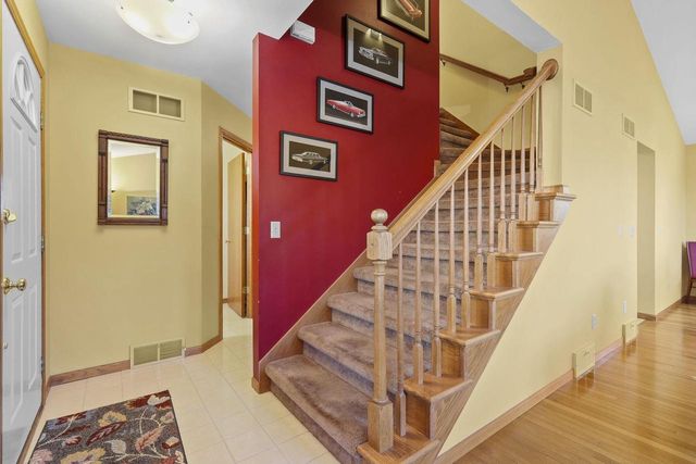 1709 CHAPIN Lane, Stoughton, WI 53589