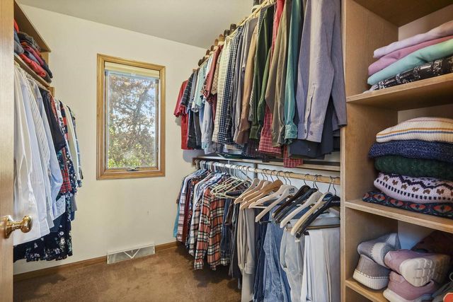 1709 CHAPIN Lane, Stoughton, WI 53589