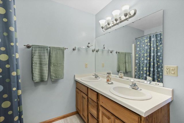 1709 CHAPIN Lane, Stoughton, WI 53589