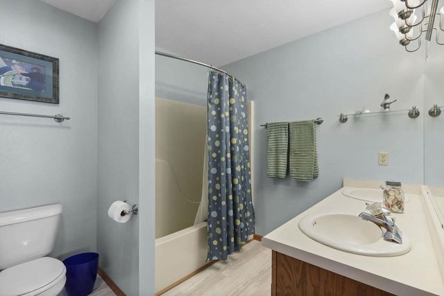 1709 CHAPIN Lane, Stoughton, WI 53589