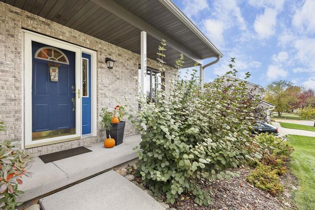 1709 CHAPIN Lane, Stoughton, WI 53589