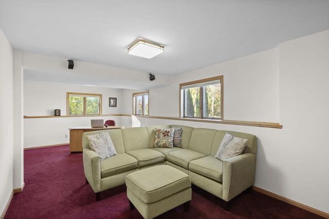 1709 CHAPIN Lane, Stoughton, WI 53589