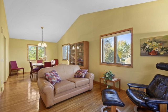 1709 CHAPIN Lane, Stoughton, WI 53589