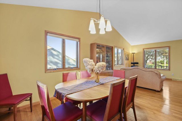 1709 CHAPIN Lane, Stoughton, WI 53589