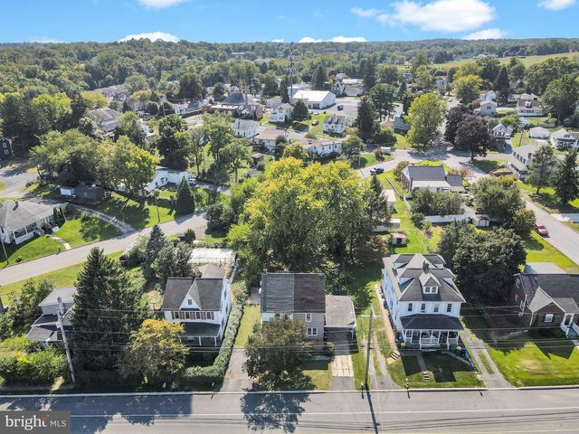 209 1ST ST, Enola, PA 17025
