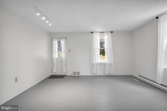 209 1ST ST, Enola, PA 17025