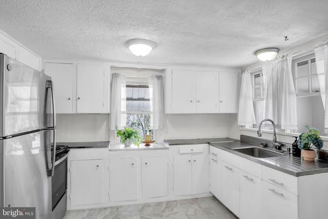 209 1ST ST, Enola, PA 17025