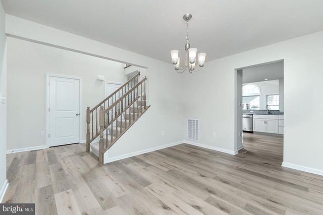 803 GREENWICH LN, Shippensburg, PA 17257