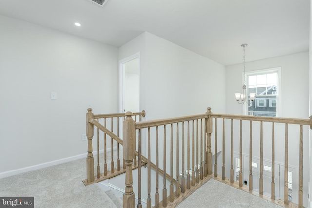 803 GREENWICH LN, Shippensburg, PA 17257