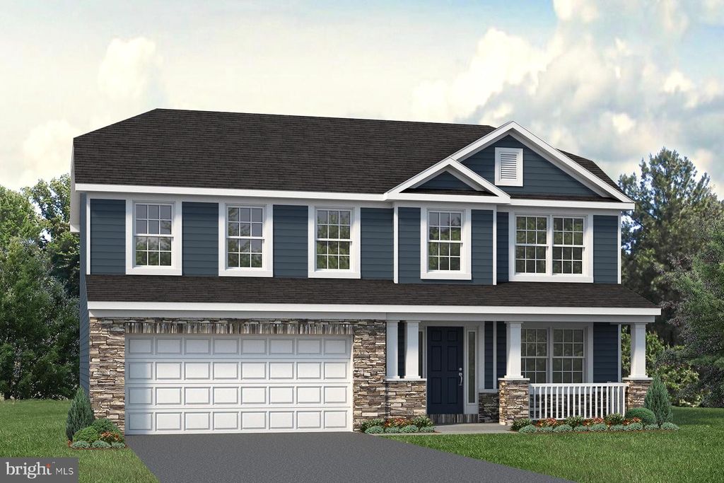 803 GREENWICH LN, Shippensburg, PA 17257