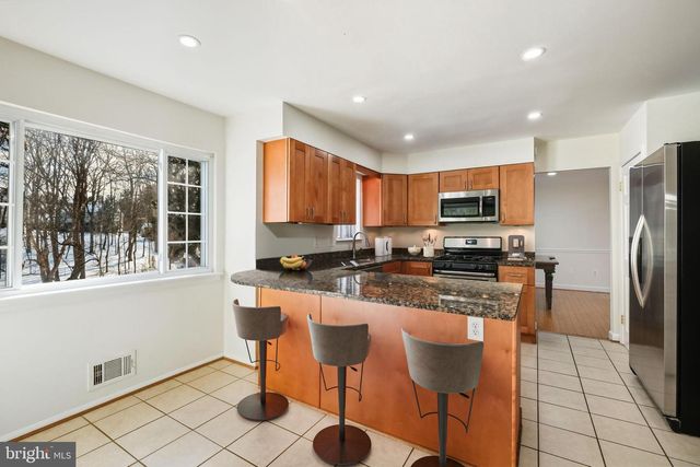 10104 COLEBROOK AVE, Potomac, MD 20854