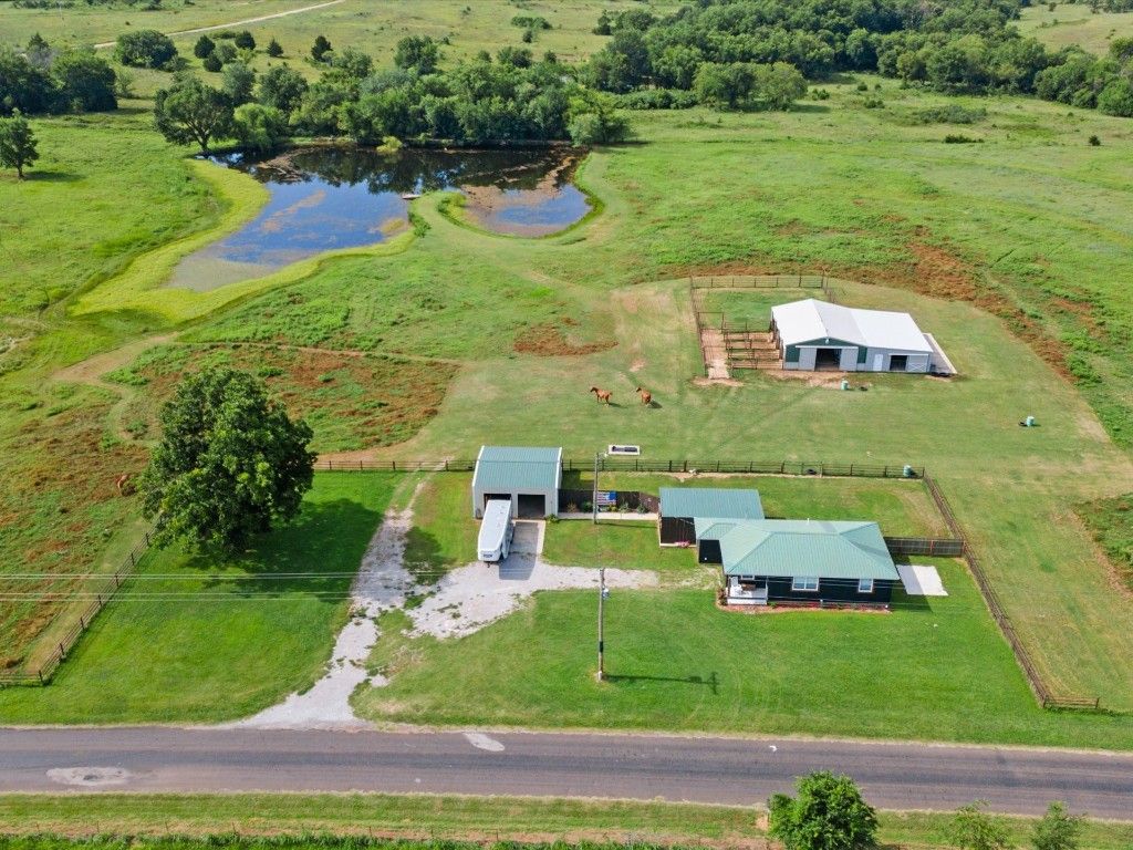 23790 E County Road 1630, Elmore City, OK 73433