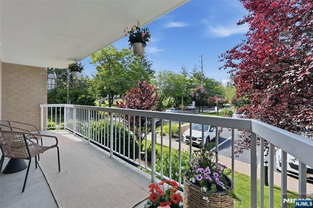 38 Moonachie Road 101, Hackensack, NJ 07601