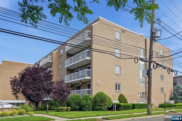 38 Moonachie Road 101, Hackensack, NJ 07601