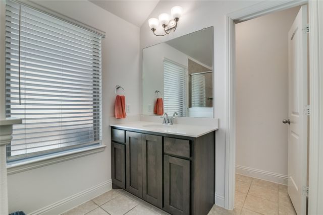 215 Tallgrass Drive, Lavon, TX 75166