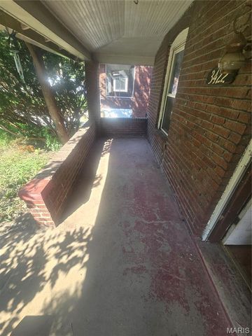 3422 Lucas And Hunt Road, Beverly Hills, MO 63121