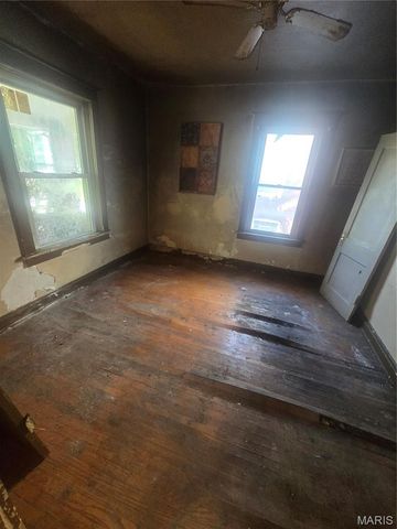 3422 Lucas And Hunt Road, Beverly Hills, MO 63121