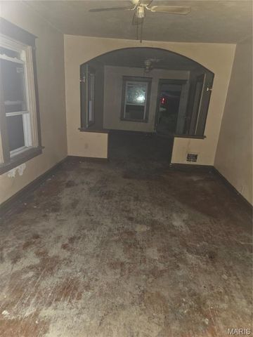 3422 Lucas And Hunt Road, Beverly Hills, MO 63121