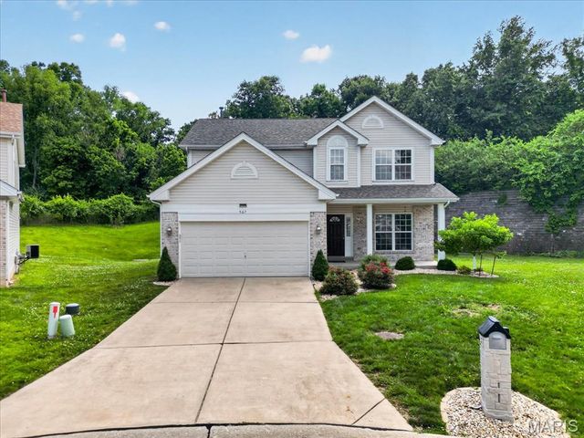 567 Brook Meadow Drive, Ballwin, MO 63021