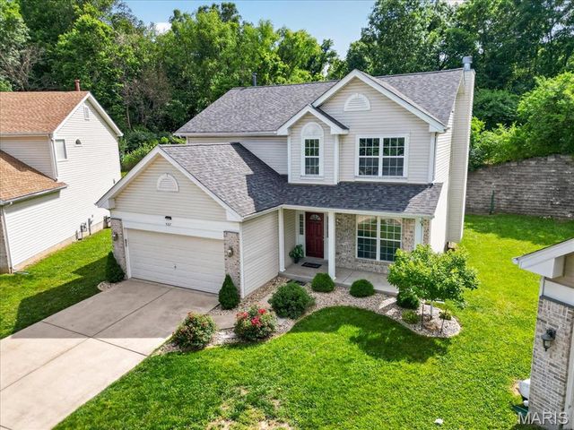 567 Brook Meadow Drive, Ballwin, MO 63021