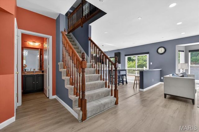 567 Brook Meadow Drive, Ballwin, MO 63021