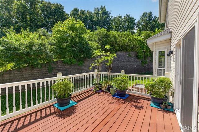 567 Brook Meadow Drive, Ballwin, MO 63021
