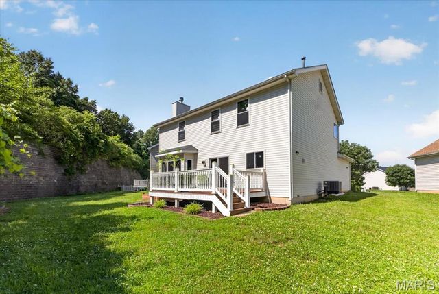 567 Brook Meadow Drive, Ballwin, MO 63021