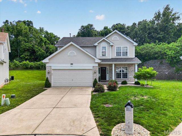 567 Brook Meadow Drive, Ballwin, MO 63021